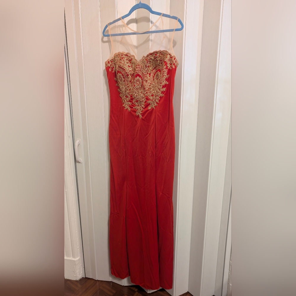 Glamorous Strapless Red Dress with Gold Accents, XL